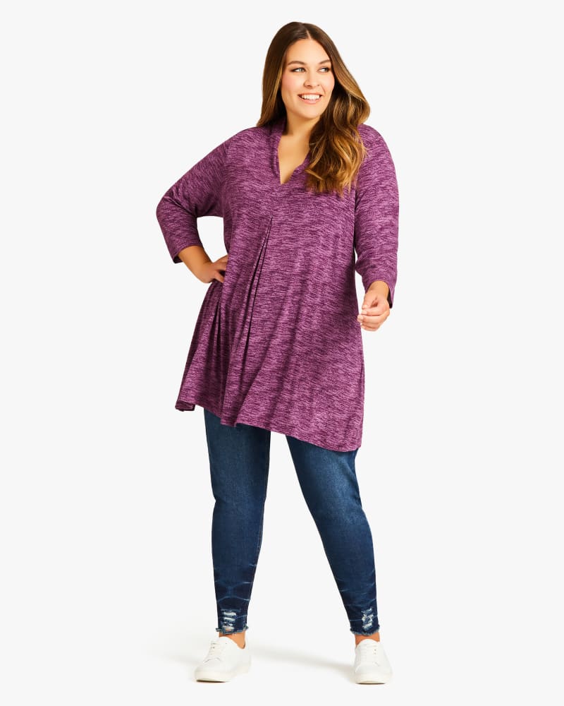 Plus size model wearing  by Avenue | Dia&Co | dia_product_style_image_id:182009